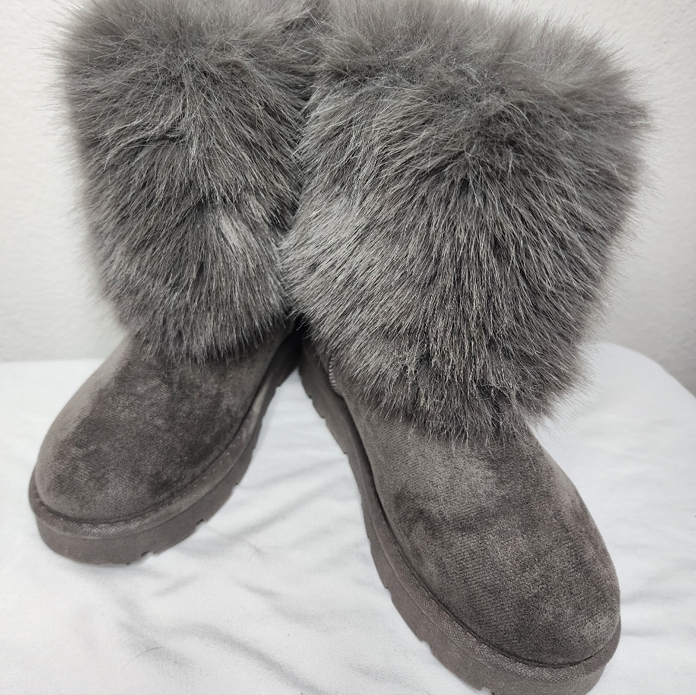 Jouree Collections Women's Comfort Foam "Shanay" Boot In Gray Size 6.5US NWOT